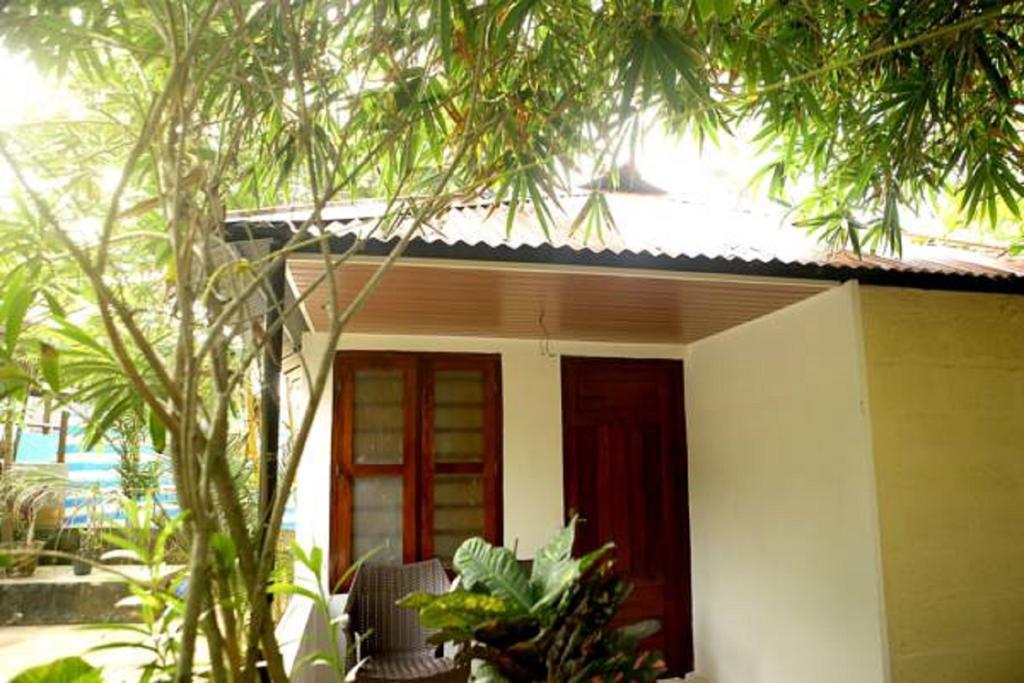 Dolphin Bay Hotel Varkala Exterior foto